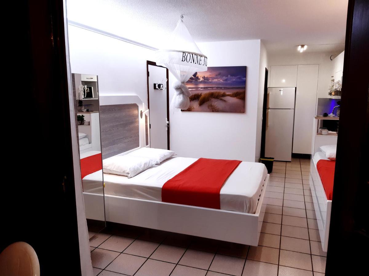 Studio Climatisé - Piscine-Plage - 1 à 2 personnes Sainte-Anne Exterior foto